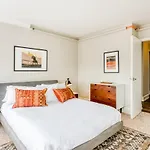 Cozysuites 800 Tower 1Br With Gym! 11